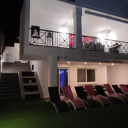 Thelifehouse * Marbella